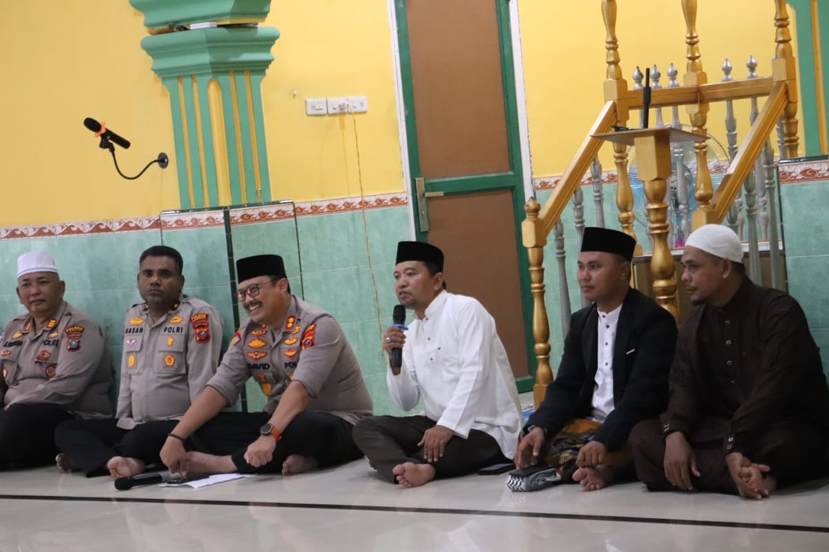 Safari Jumat Kapolres Langkat di Masjid At-Taqwa Besitang