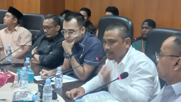 Janses Simbolon Sampaikan Pesan Kepedulian DPRD Medan kepada Mahasiswa