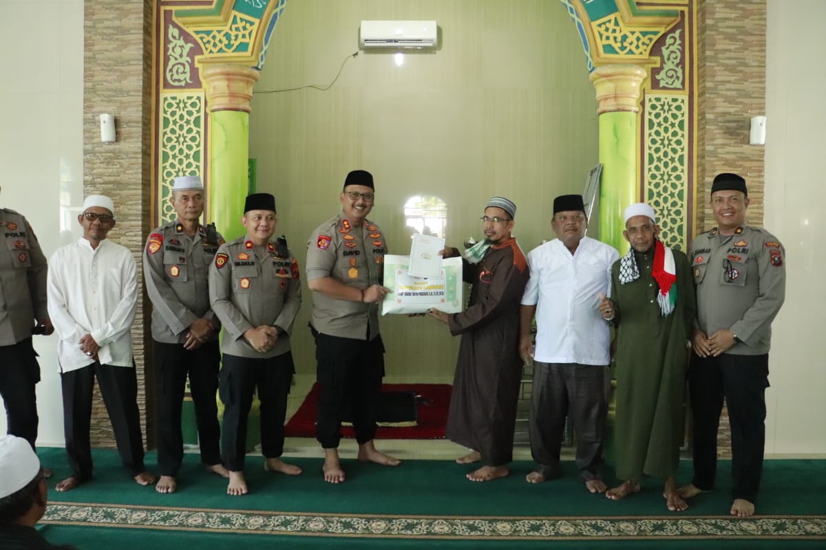 Jumat Curhat, Kapolres Langkat Mengajak Warga untuk Jaga Kondusifitas 