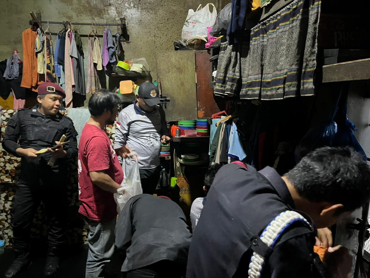 Gandeng TNI-POLRI, Rutan Tanjung Pura Kembali Gelar Razia Blok Hunian Warga Binaan