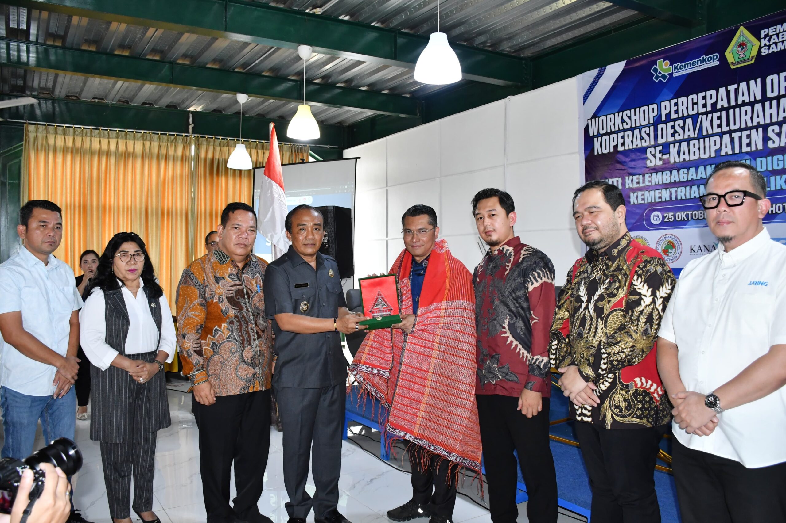 Wabup Ariston Ajak Koperasi Desa Bergerak Cepat, Tekankan Semangat Kekeluargaan dan Gotong Royong.