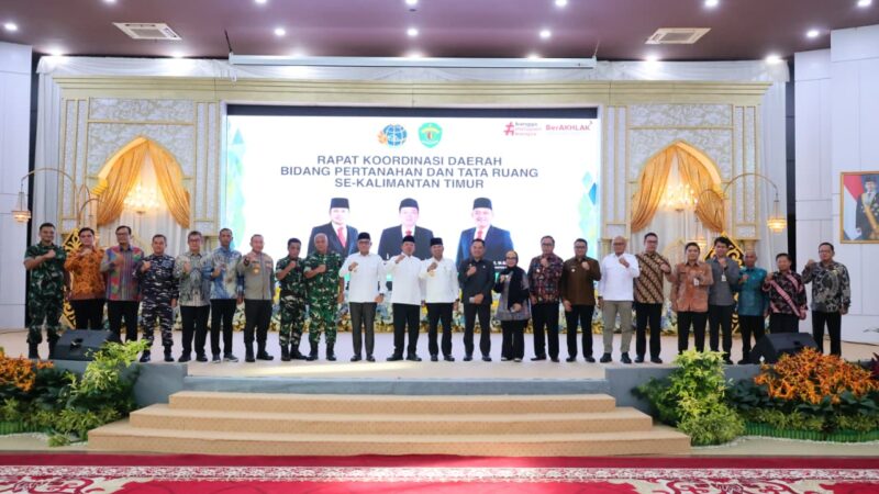 Rapatkan Barisan Kepala Daerah Se-Kaltim, Menteri Nusron: Solusi Penyelesaian Masalah Pertanahan Harus Berbasis Kemanusiaan