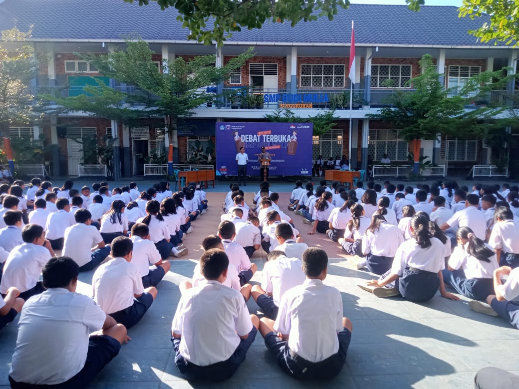 Pengabdian dan Kepedulian Polres Samosir Kepada Pelajar.