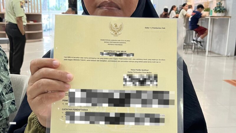 Kantor Pertanahan Kota Medan Berikan Sertipikat PTSL kepada Penyandang Disabilitas