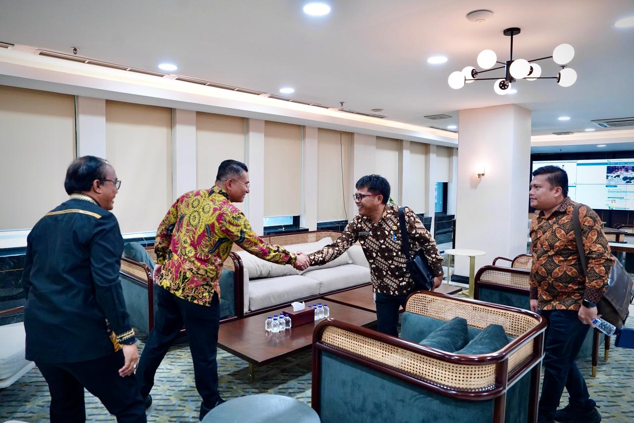 WAKIL BUPATI SAMOSIR SAMBANGI KEMENKOP RI, BAHAS PENGEMBANGAN KOPERASI DAN KOPI SAMOSIR.