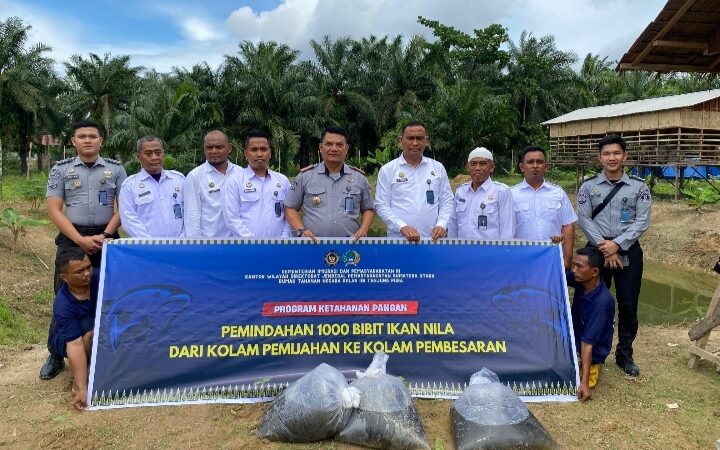 Dukung Ketahanan Pangan, Rutan Tanjung Pura Tebar 1000 Bibit Ikan Nila