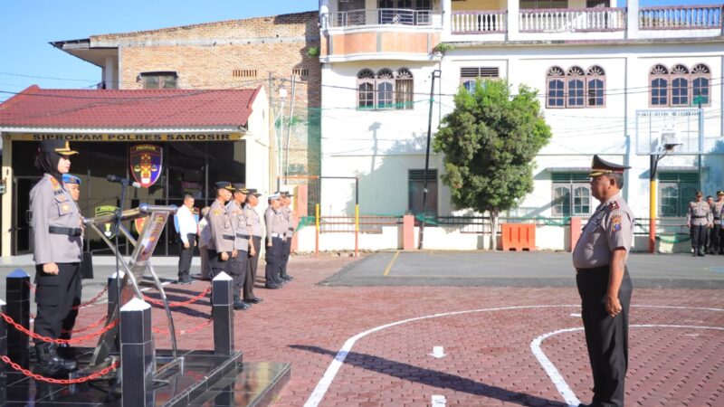 Kapolsek Onanrunggu Terima Kenaikan Pangkat Pengabdian dari AKP ke Kompol Upacara dipimpin langsung oleh Kapolres Samosir.