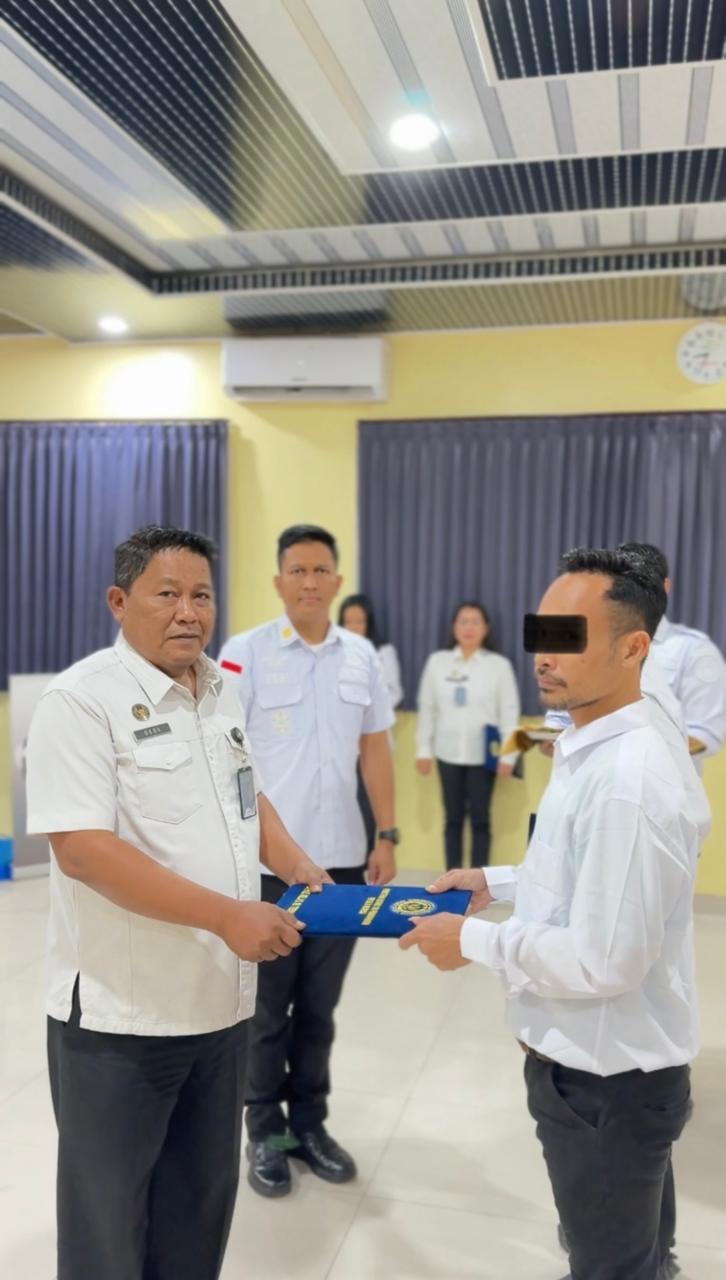 Momentum Natal 2025, Lapas Tebing Tinggi Serahkan Remisi kepada 61 Warga Binaan