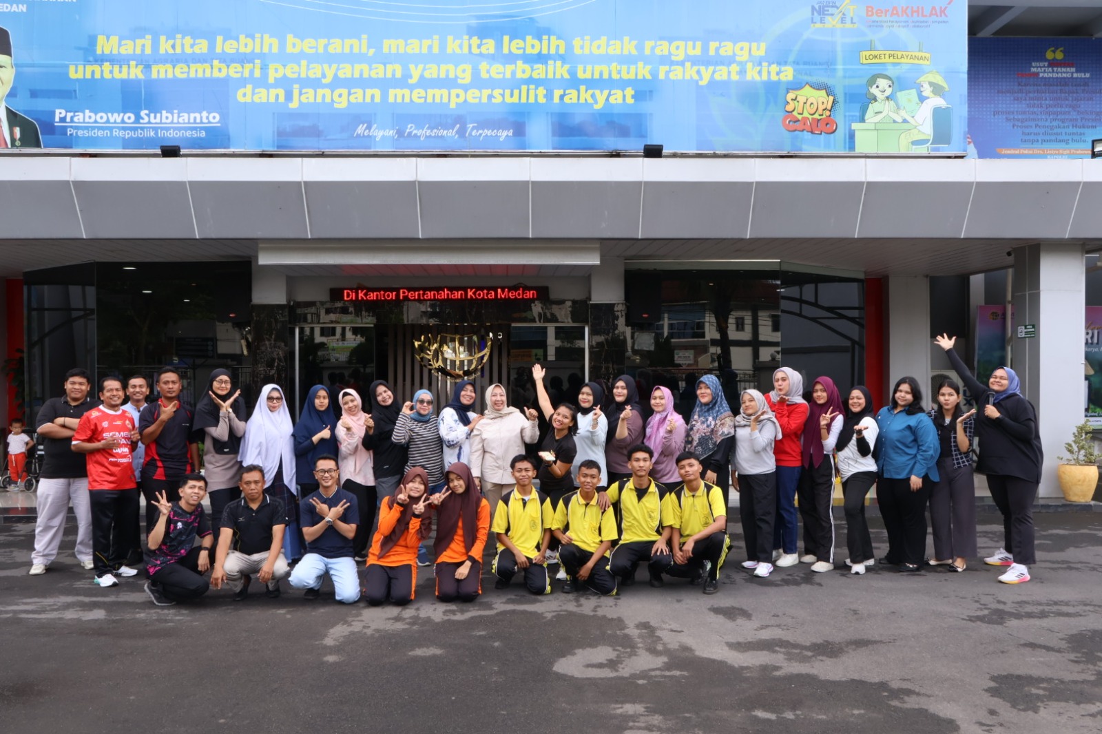 Ciptakan Lingkungan Kerja Sehat, Kantor Pertanahan Kota Medan Gelar Senam Pagi Bersama