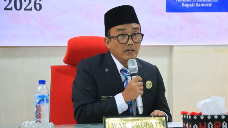 Wabup Samosir Lantik 75 Pejabat, Ariston Sidauruk Tegaskan ASN Harus BerAKHLAK dan Siap Kerja Cepat.