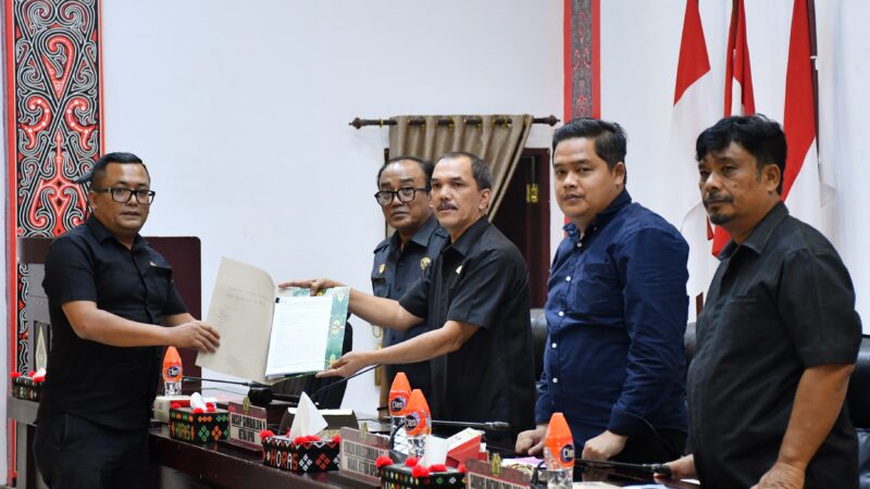 Pemkab Samosir Bersama DPRD Tetapkan Propemperda Tahun 2026.