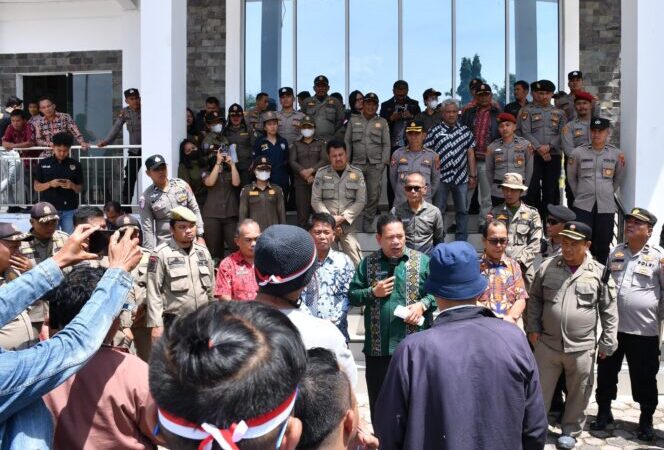 Pemkab Samosir Tegaskan Pembelian Mobil Dinas Tidak Melanggar Aturan dan Sesuai Prosedur.