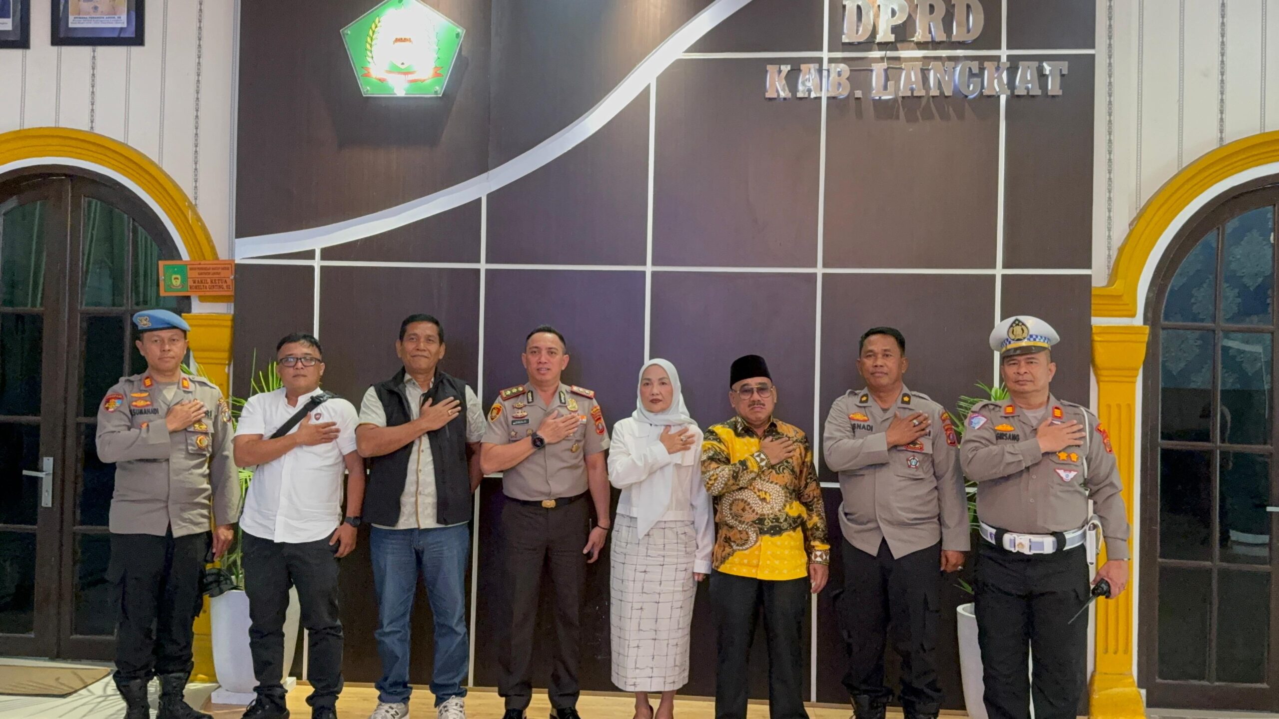 Kunjungan Kapolres Binjai ke Rumdin Bupati Langkat dan Kantor Ketua DPRD Langkat