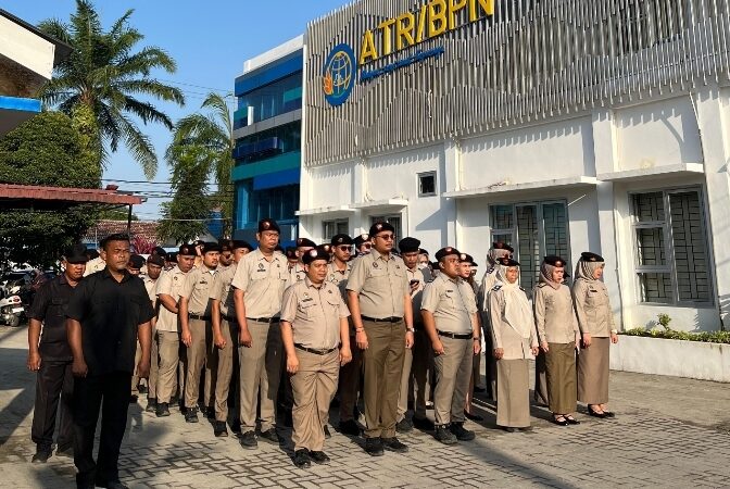 Apel Pagi Jadi Momentum Penguatan Disiplin Pegawai Kantor Pertanahan Deli Serdang