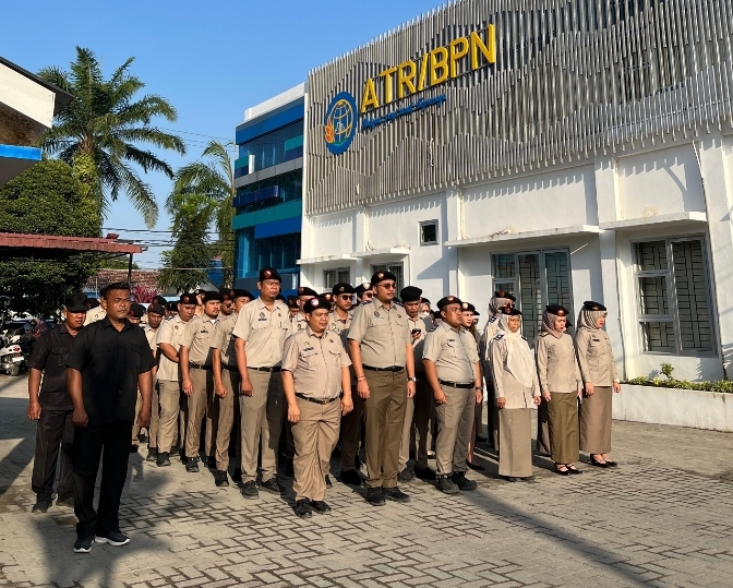 Apel Pagi Jadi Momentum Penguatan Disiplin Pegawai Kantor Pertanahan Deli Serdang