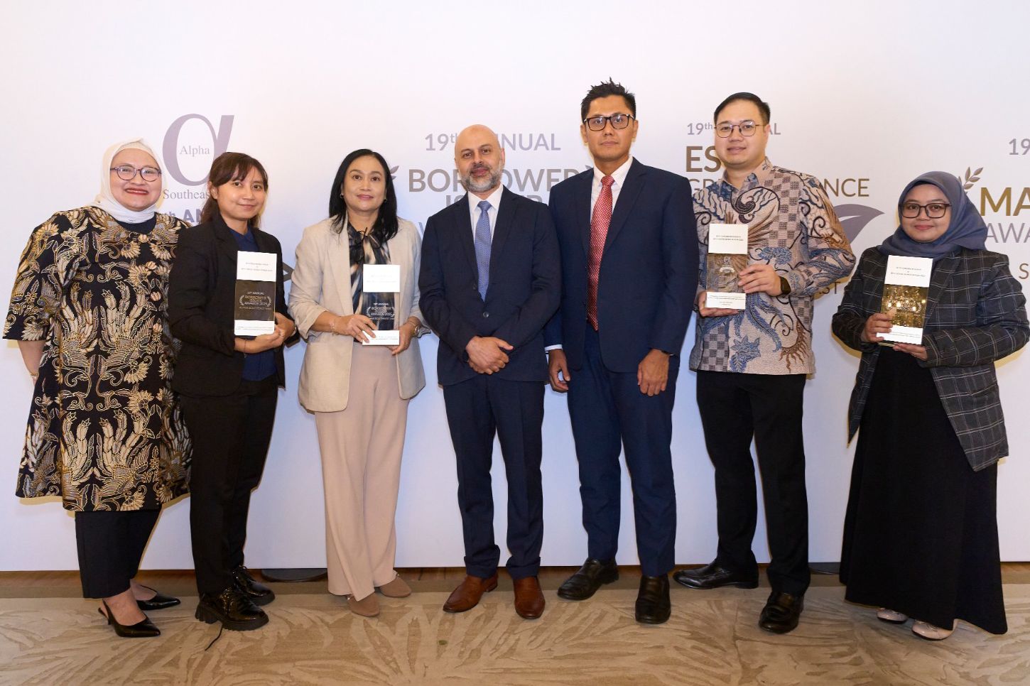 Pegadaian Raih Best Sovereign Sukuk dan Best Social Bonds Asia 2025