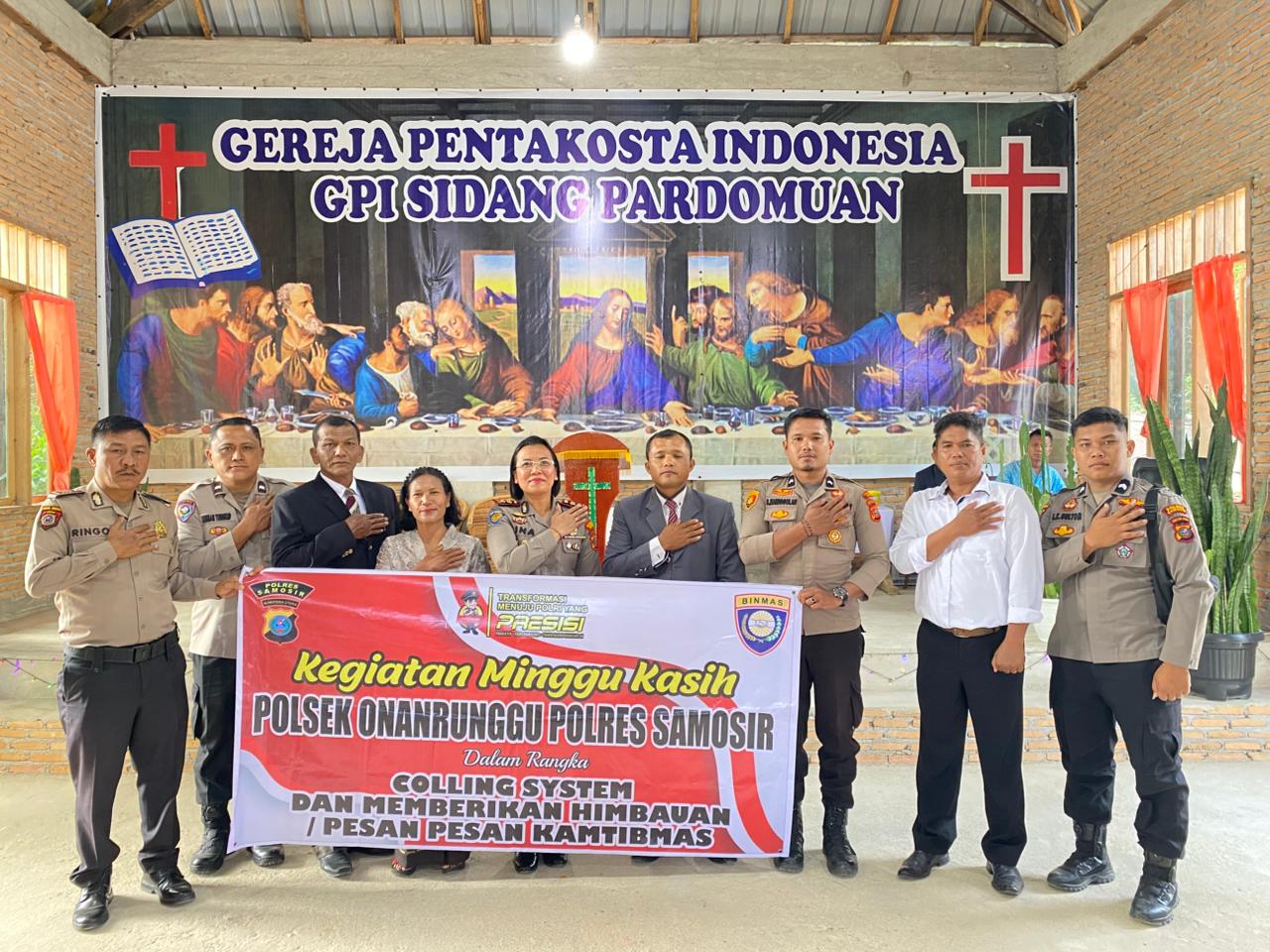 Kapolres Samosir Gelar Minggu Kasih Bersama Jemaat GPI Sidang Pardomuan Rianiate Onanrunggu