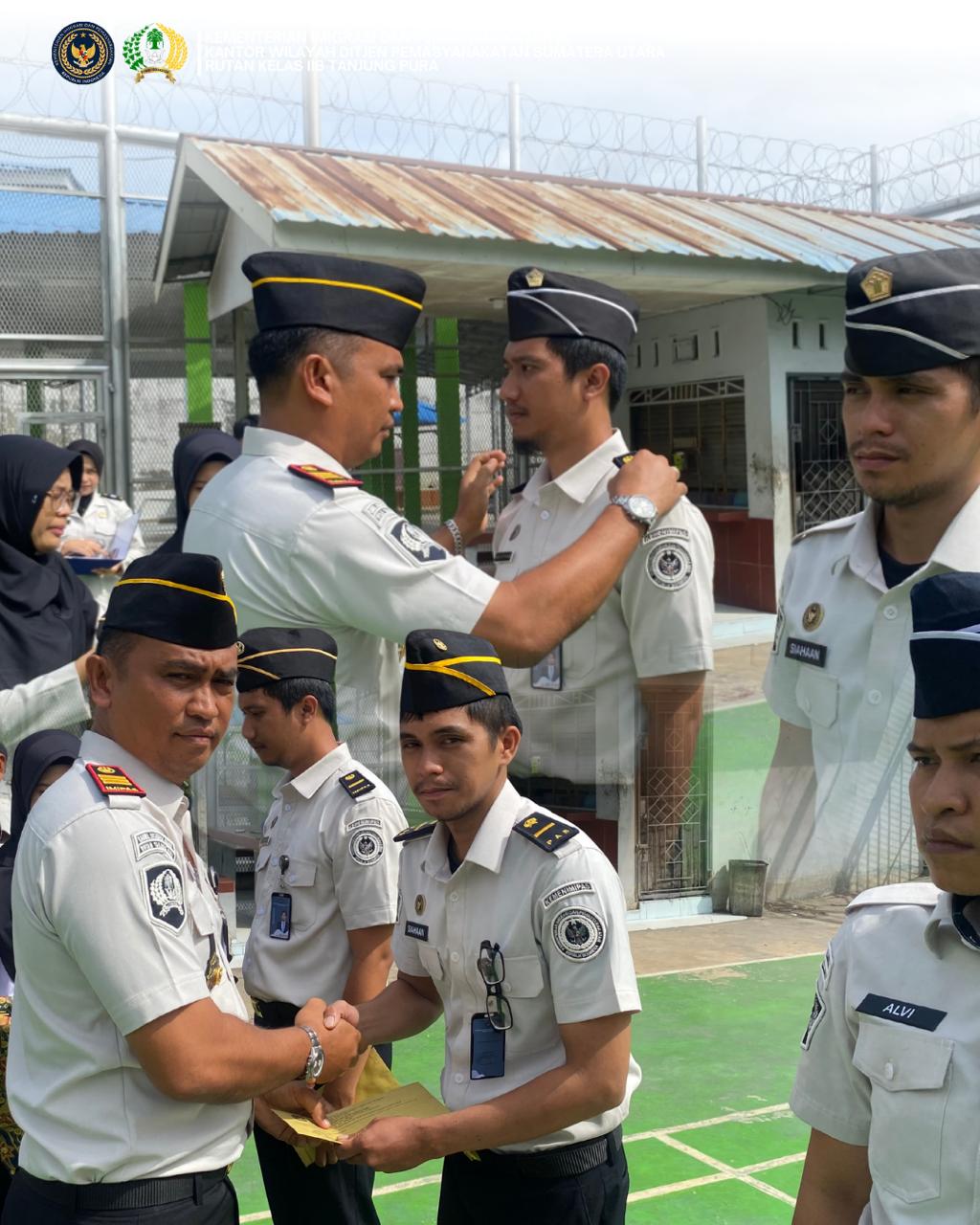 Rutan Tanjung Pura Kukuhkan Satops Patnal dan Sematkan Kenaikan Pangkat dalam Apel Pagi