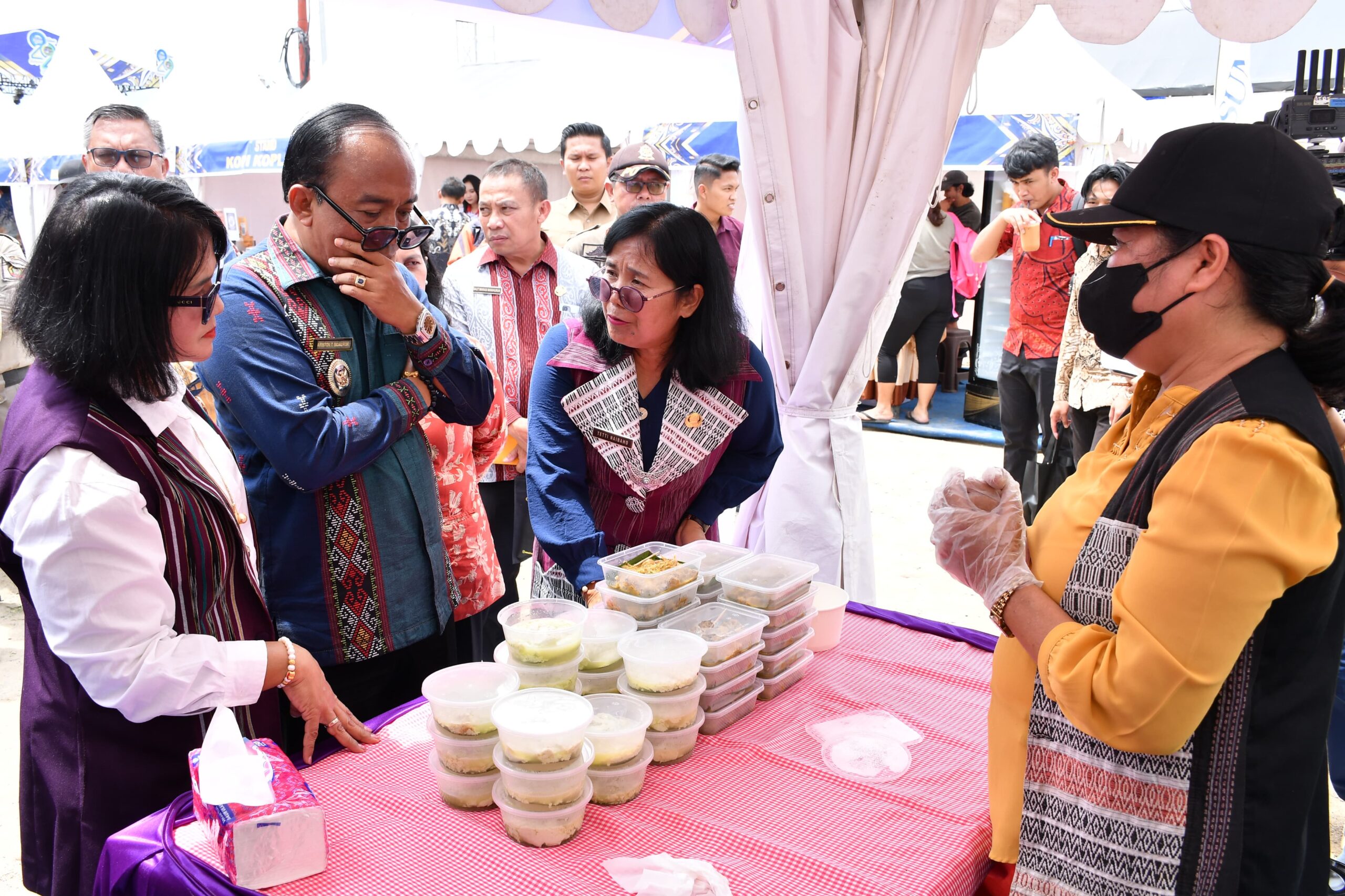 Dorong Ekonomi Rakyat, Pemkab Samosir Gelar Festival Kuliner dan UMKM Pada Perayaan Hari Jadi ke-22.