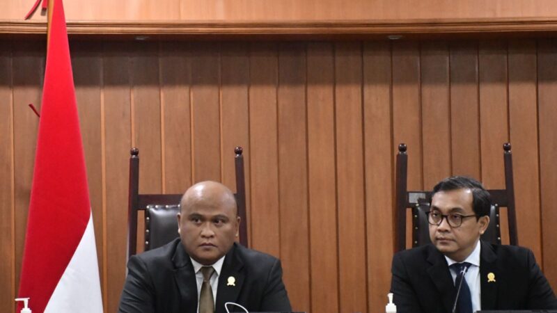 KPPU Agendakan Pemeriksaan NTT Docomo Pekan Depan