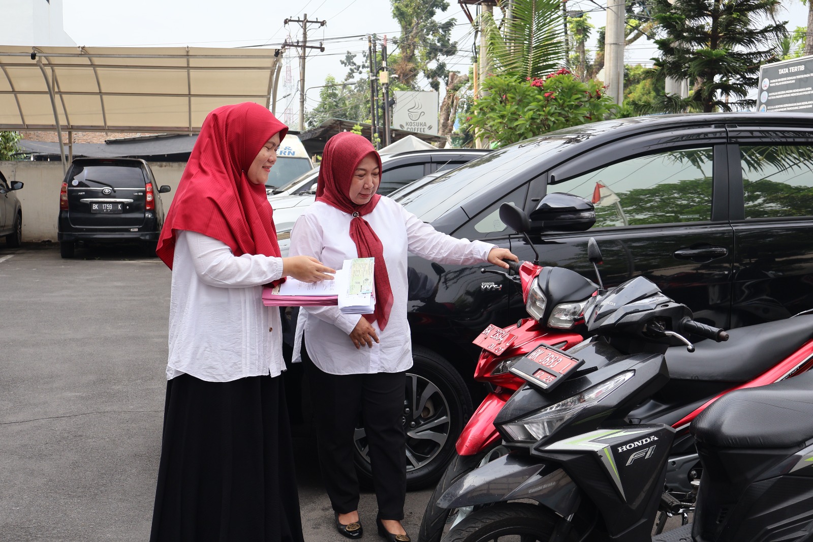 Kantor Pertanahan Kota Medan Gelar Apel Kendaraan Dinas, Disaksikan Kasubbag Tata Usaha Ferdiana Irwanti