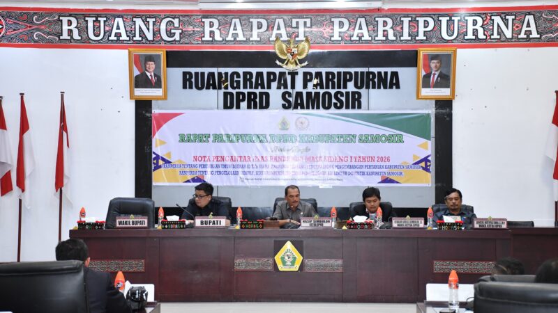 Bupati Samosir Sampaikan Nota Pengantar 4 Ranperda dalam Rapat Paripurna DPRD.