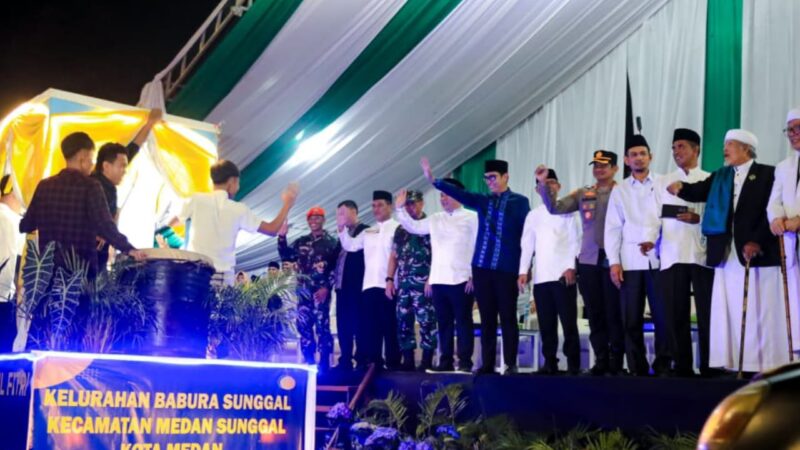 Malam Takbiran di Medan Semarak, Ribuan Warga Nikmati Pawai Mobil Hias; Rico Waas Ingatkan Pentingnya Hati yang Bersih