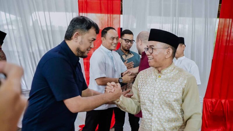 Zakiyuddin Harahap Sambut Hangat Tamu Halalbihalal, Pererat Silaturahmi di Medan