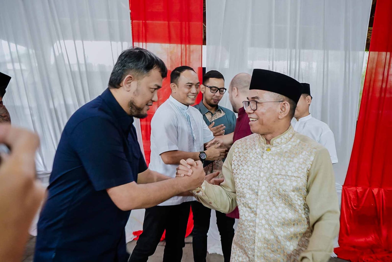 Zakiyuddin Harahap Sambut Hangat Tamu Halalbihalal, Pererat Silaturahmi di Medan