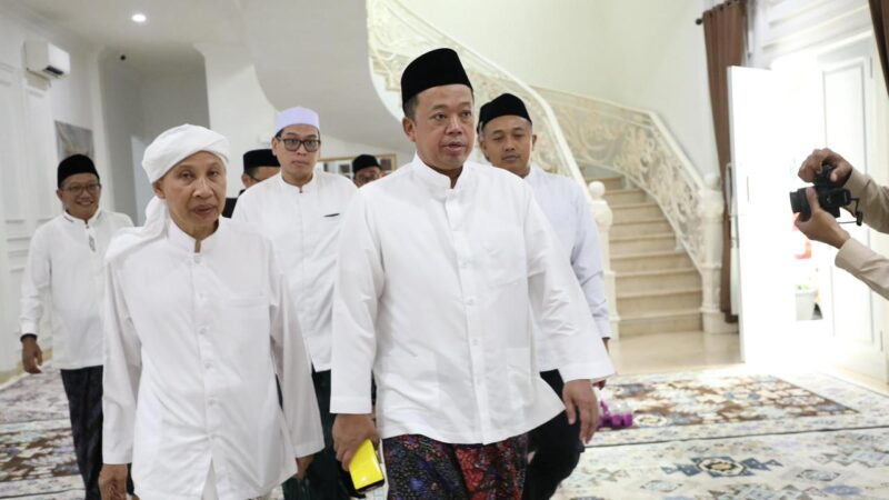 Berikan Motivasi, Menteri Nusron Ingin Santri Dikader sebagai Pelaksana Kebijakan di Bidang STEM