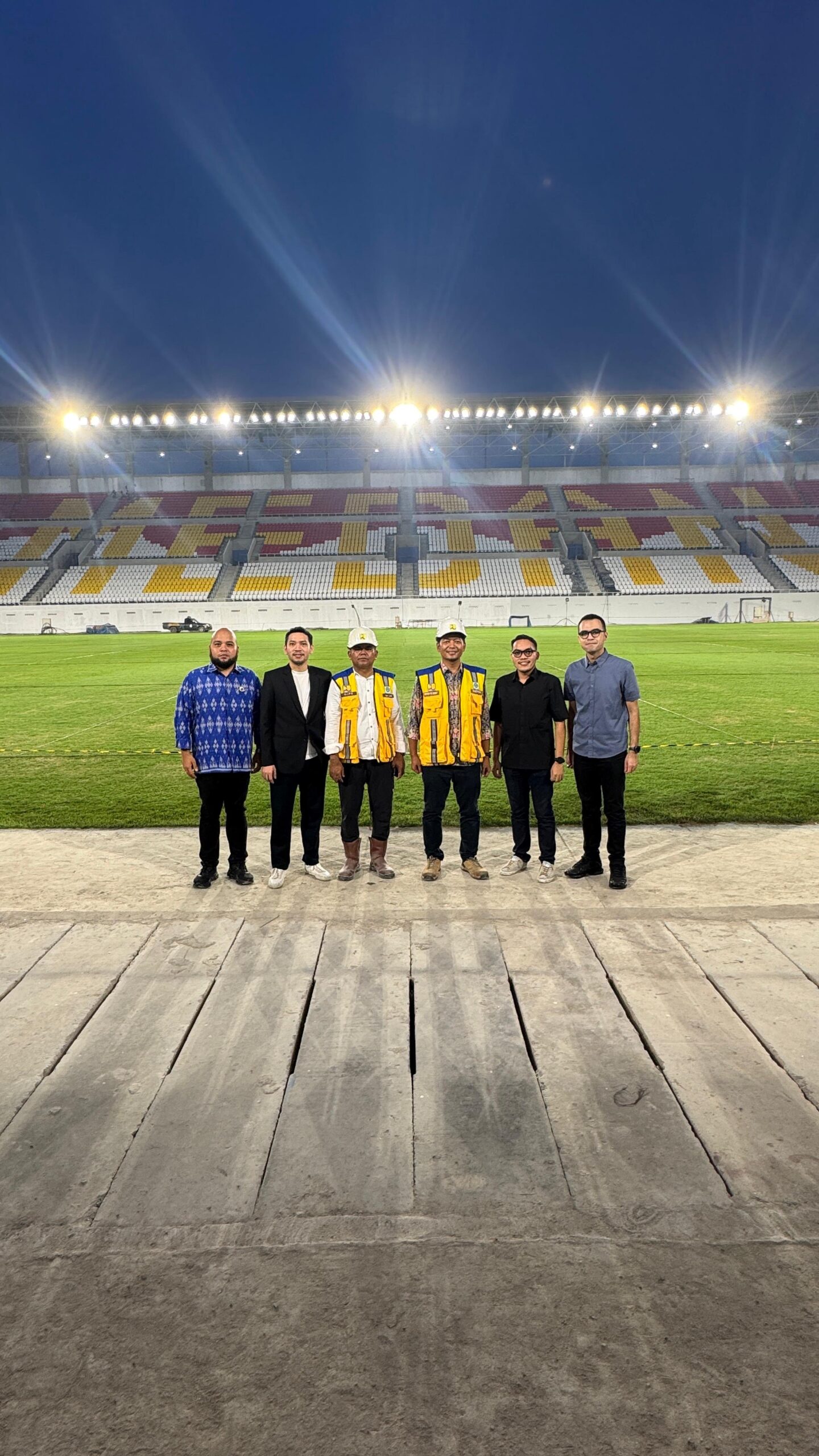 Stafsus Pimpinan DPR RI dan DPRD Medan Tinjau Stadion Teladan Jelang AFF U-19 2026