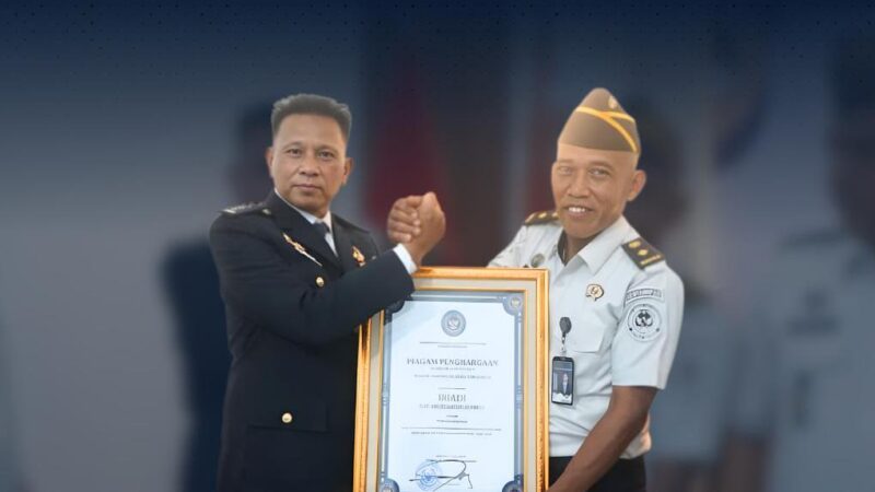 Rutan Tanjung Pura Raih Penghargaan Pegawai Berjasa pada Hari Bakti Pemasyarakatan ke-62