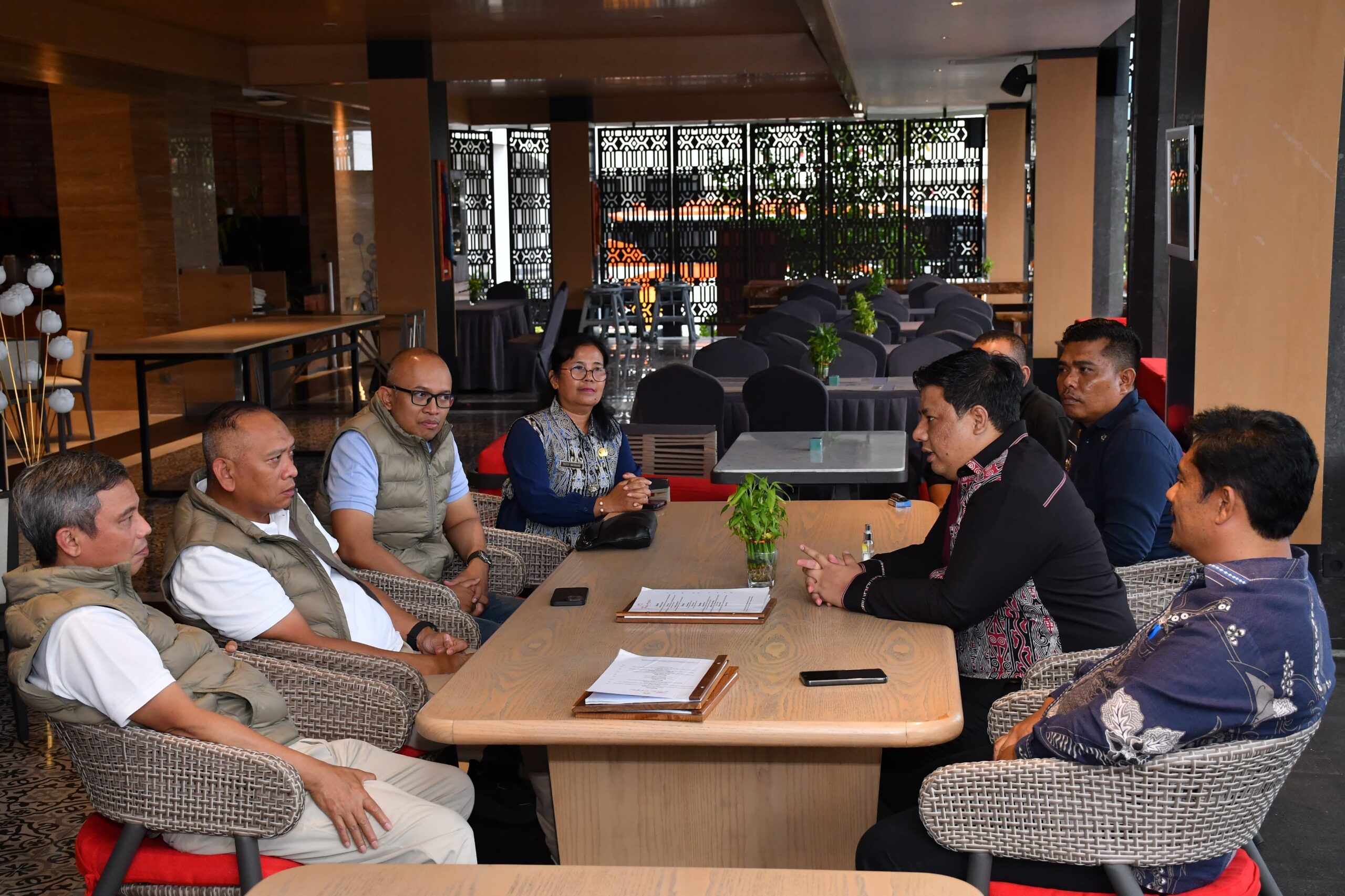 BTN Gelar Leadership Forum di Samosir, Bupati Samosir Raih Dukungan Pengembangan UMKM dan Pariwisata.