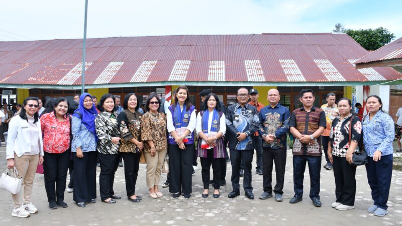 Dua Hari di Samosir, Ketua Pembina Posyandu Sumut Kahiyang Ayu Pastikan Pelayanan Posyandu Berjalan Optimal.