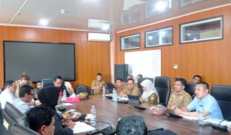Komisi IV DPRD Medan Pertanyakan Dasar Pembongkaran Billboard PT Sumo, RDP Berlangsung Panas