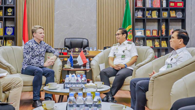 Terima Dubes Australia, Rico Waas Buka Peluang Investasi dan Kerja Sama Pendidikan