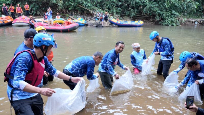 Hadiri Gerakan Nasional “AYO Muliakan Sungai”, Wamen Ossy: Memuliakan Sungai Berarti Memuliakan Negara