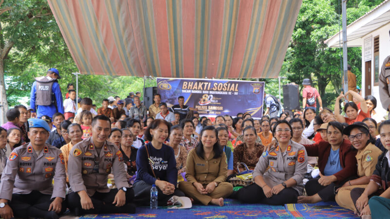 Polres Samosir Gelar Bakti Sosial dan Kesehatan di Hasinggahan, Ratusan Warga dan Pelajar Terima Manfaat.