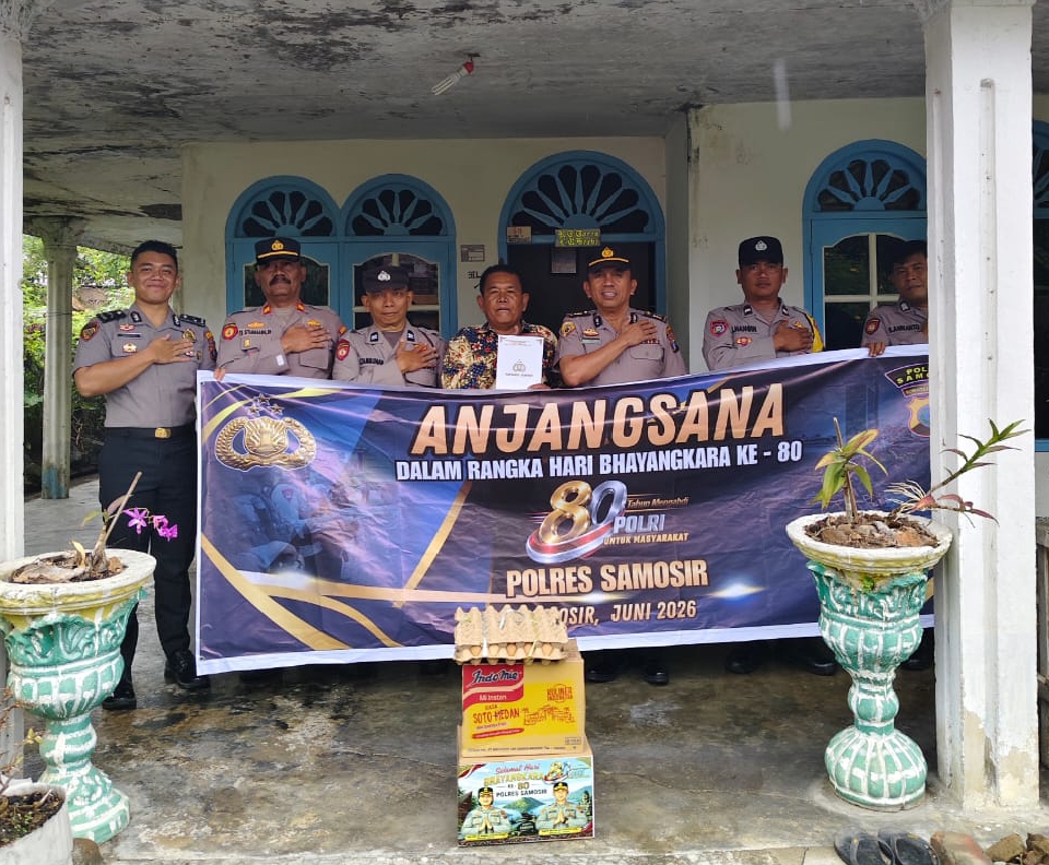 Jelang HUT Bhayangkara ke-80, Polres Samosir Gelar Anjangsana dan Salurkan Bantuan kepada Warakauri