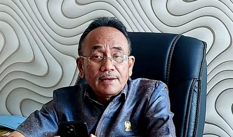 Godfried Effendi Lubis Kritik Keberangkatan Rico Waas ke Luar Negeri, Soroti Kepatuhan terhadap Aturan Perizinan