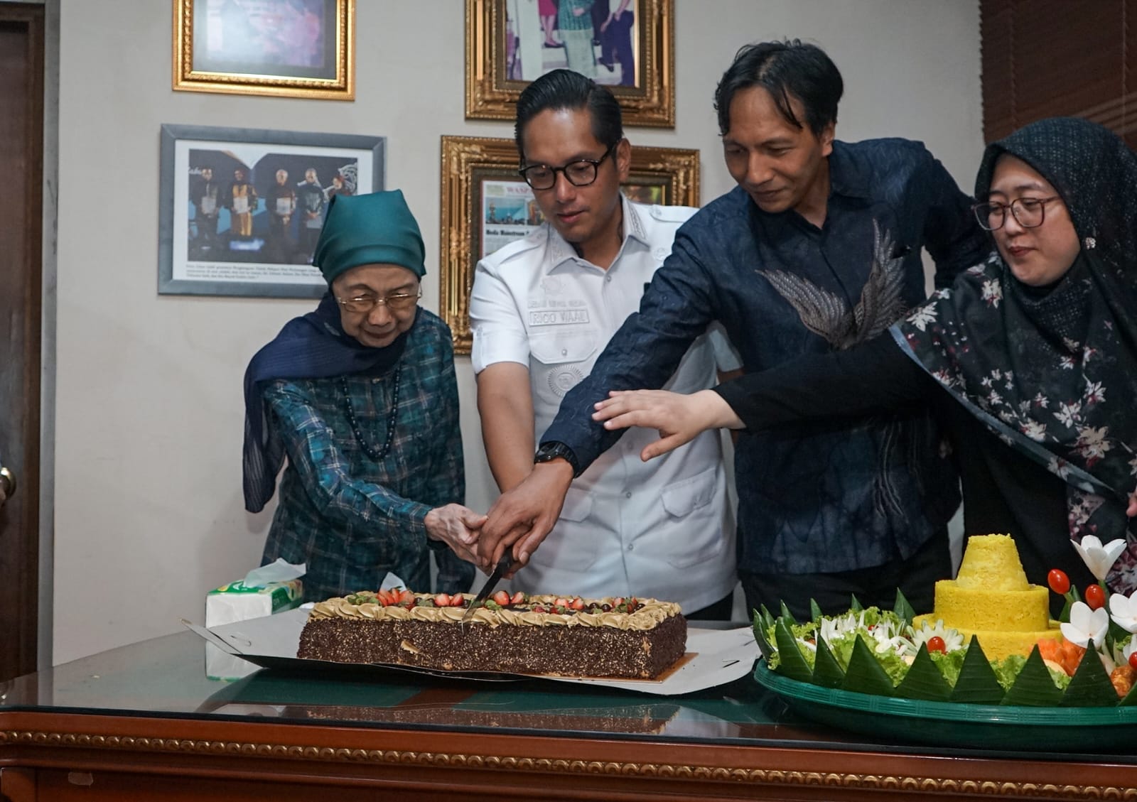 Hadiri HUT Ke-29 Waspada Online, Wali Kota Medan Tekankan Pentingnya Adaptasi, Inovasi dan Kredibilitas