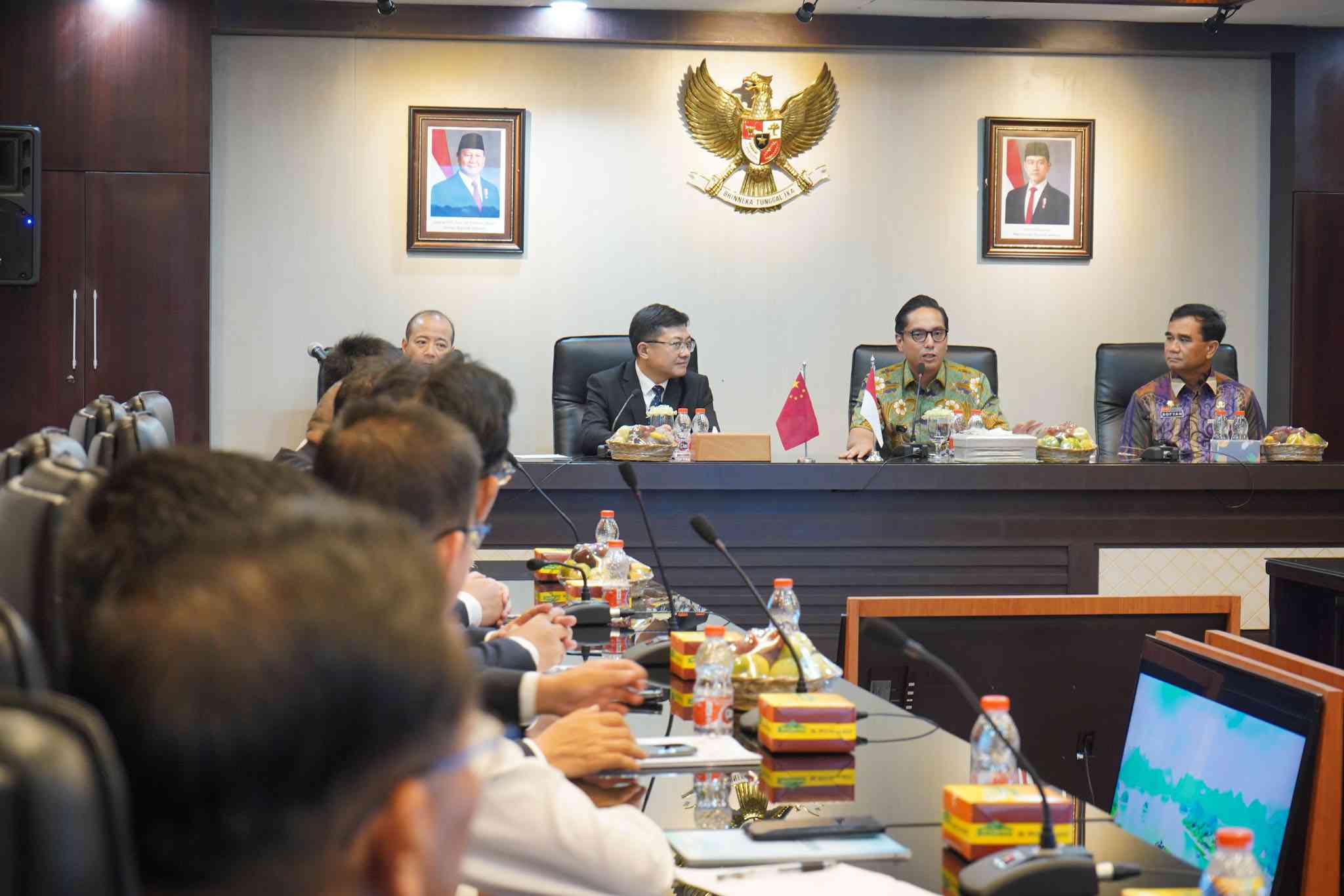 Rico Waas Tawarkan Kerja Sama Pendidikan dan Pengolahan Sampah Jadi Energi kepada Qingyuan