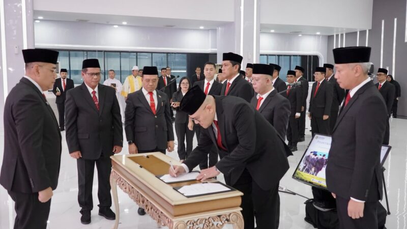 Lantik 78 Pejabat Struktural, Wamen Ossy: Rotasi dan Promosi Jabatan Bentuk Birokrat yang Adaptif