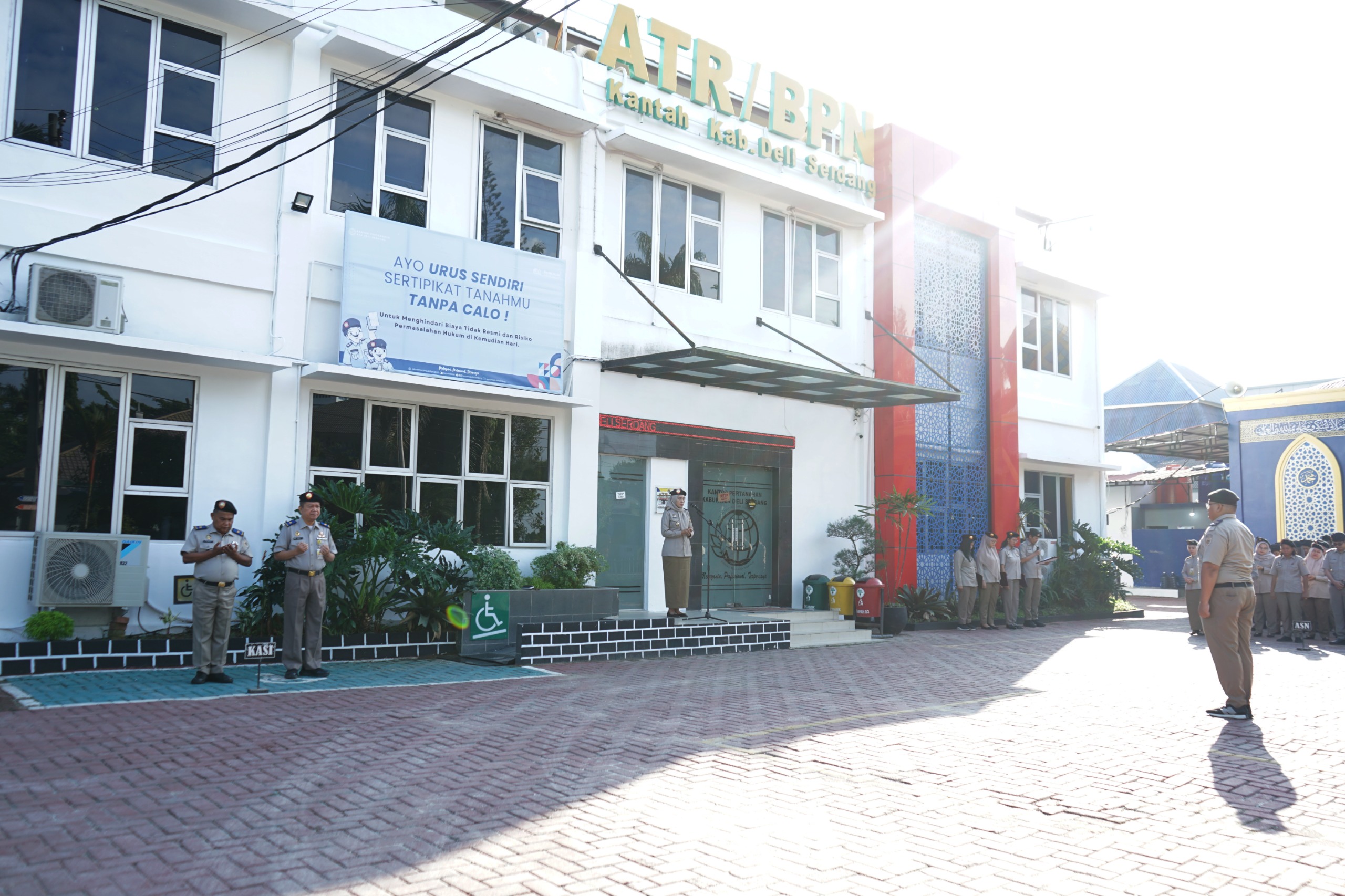 Awali Pekan Kerja, Kantor Pertanahan Deli Serdang Gelar Apel Pagi Rutin