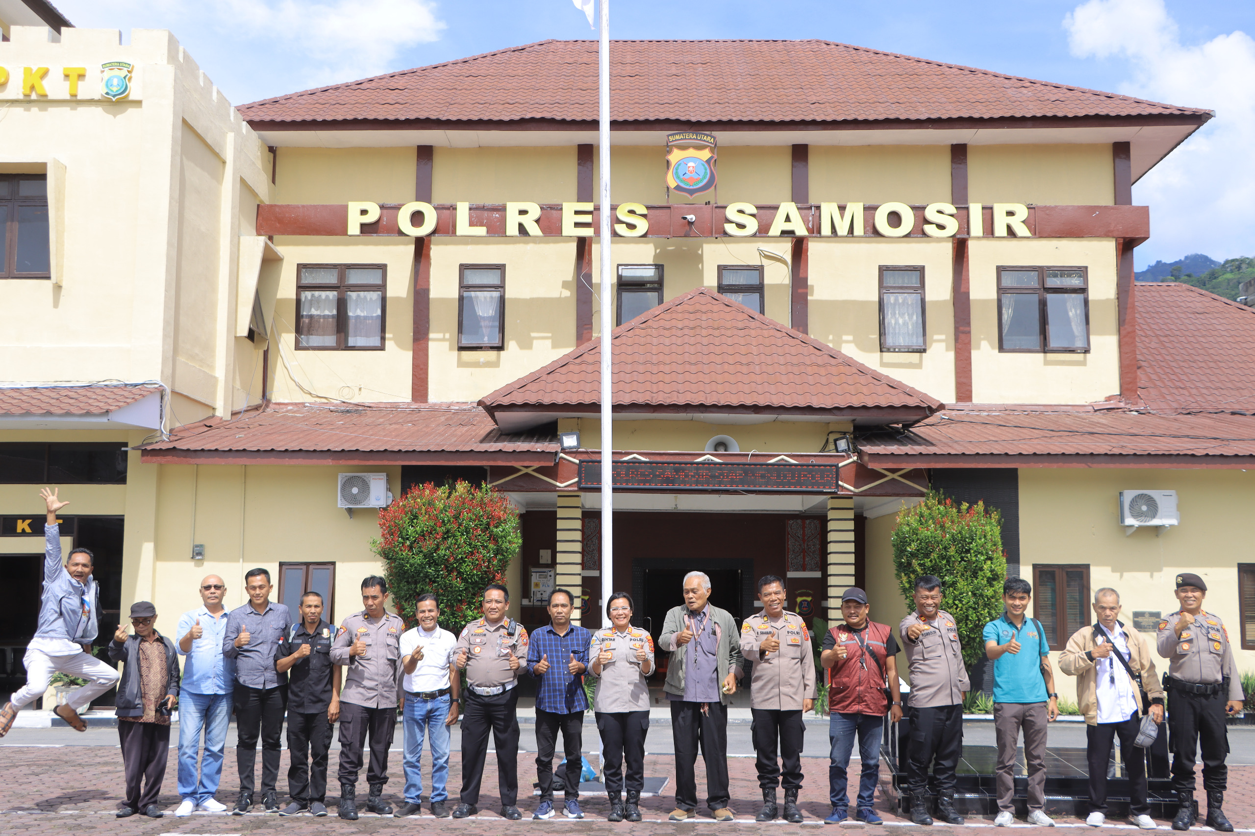 Kapolres Samosir Ajak Insan Pers Perang terhadap Narkoba dan Illegal Loging