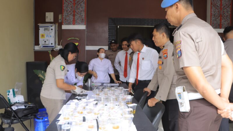Keseriusan Kapolres Samosir Jauhkan Narkoba dari Internal, Seluruh Personel Jalani Tes Urine dan Hasilnya Negatif