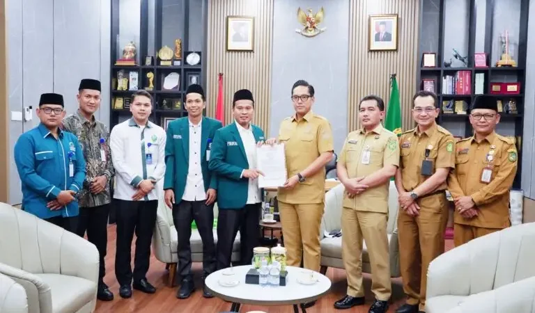 Terima Audiensi Isarah Kota Medan, Rico Waas Tegaskan Pentingnya Data Akurat Dalam Mengambil Kebijakan Publik