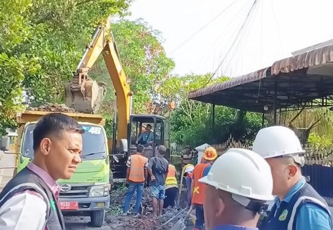 Dinas SDAMBMK Percepat Pemasangan U-Ditch di Medan Selayang dan Medan Baru